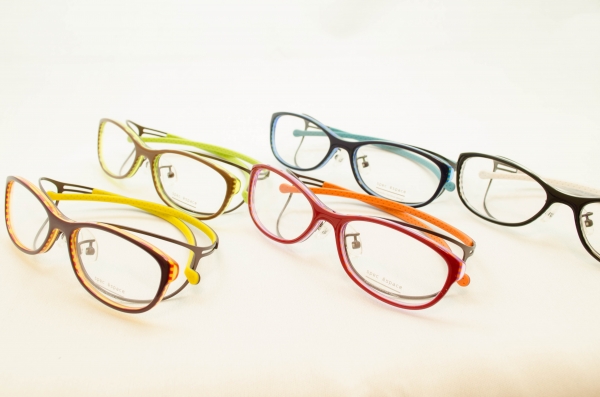 【お茶の水本店】spec espace小さいサイズ、リニューアルカラーにて入荷しています。